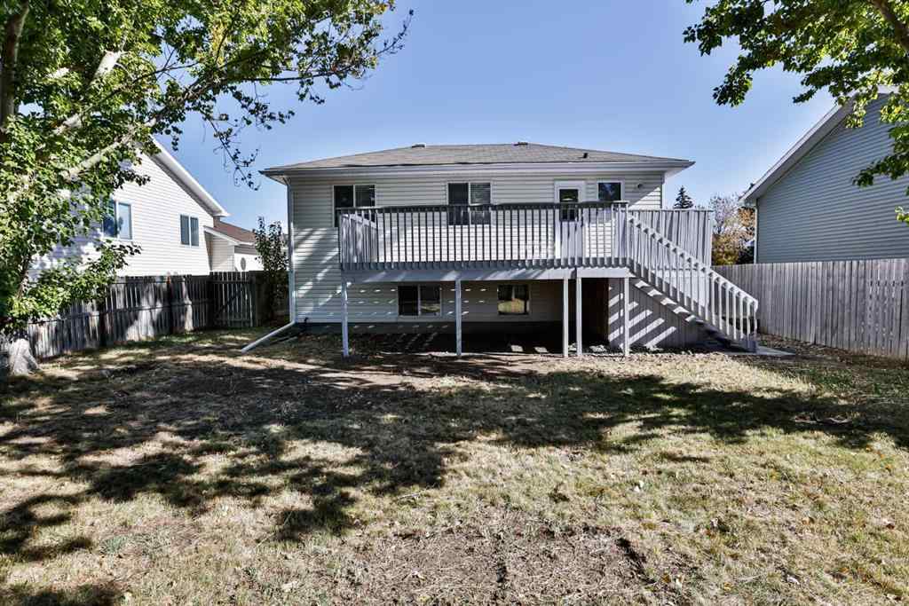 MLS® A2263787 - 30 MT Backus Crescent W in Mountain Heights Lethbridge, Residential