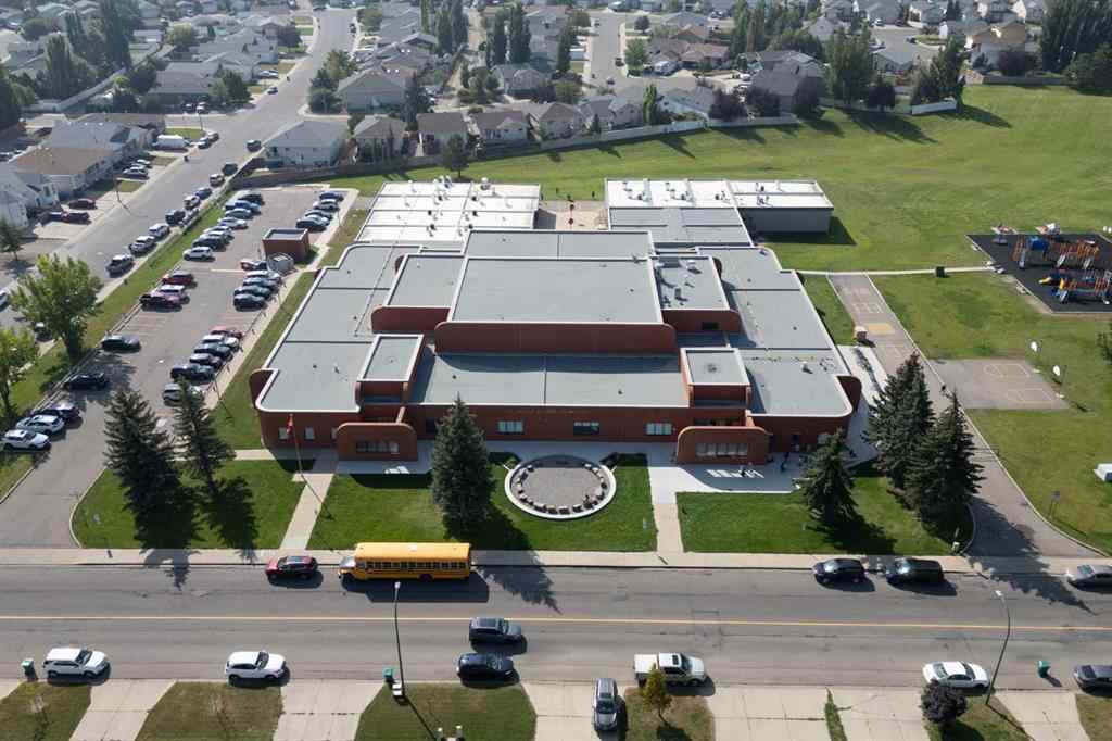 MLS® A2263787 - 30 MT Backus Crescent W in Mountain Heights Lethbridge, Residential