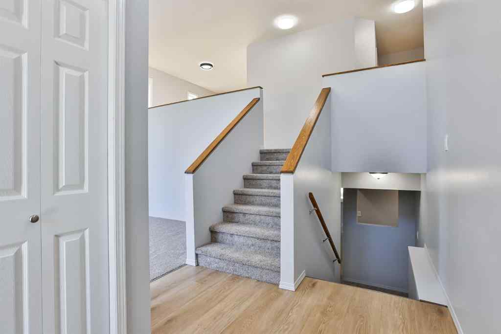 MLS® A2263787 - 30 MT Backus Crescent W in Mountain Heights Lethbridge, Residential