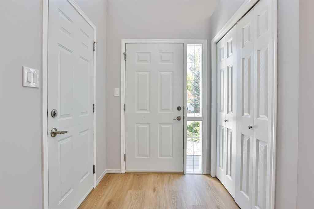 MLS® A2263787 - 30 MT Backus Crescent W in Mountain Heights Lethbridge, Residential