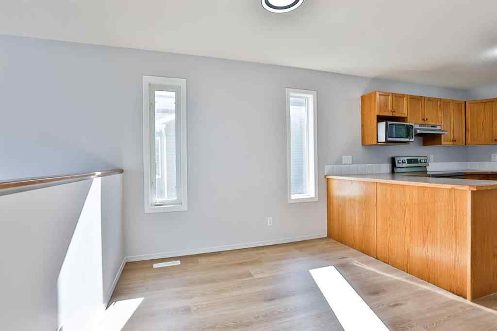 MLS® A2263787 - 30 MT Backus Crescent W in Mountain Heights Lethbridge, Residential