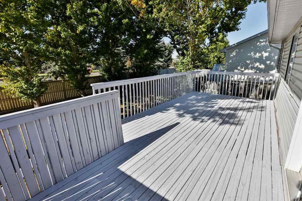 MLS® A2263787 - 30 MT Backus Crescent W in Mountain Heights Lethbridge, Residential