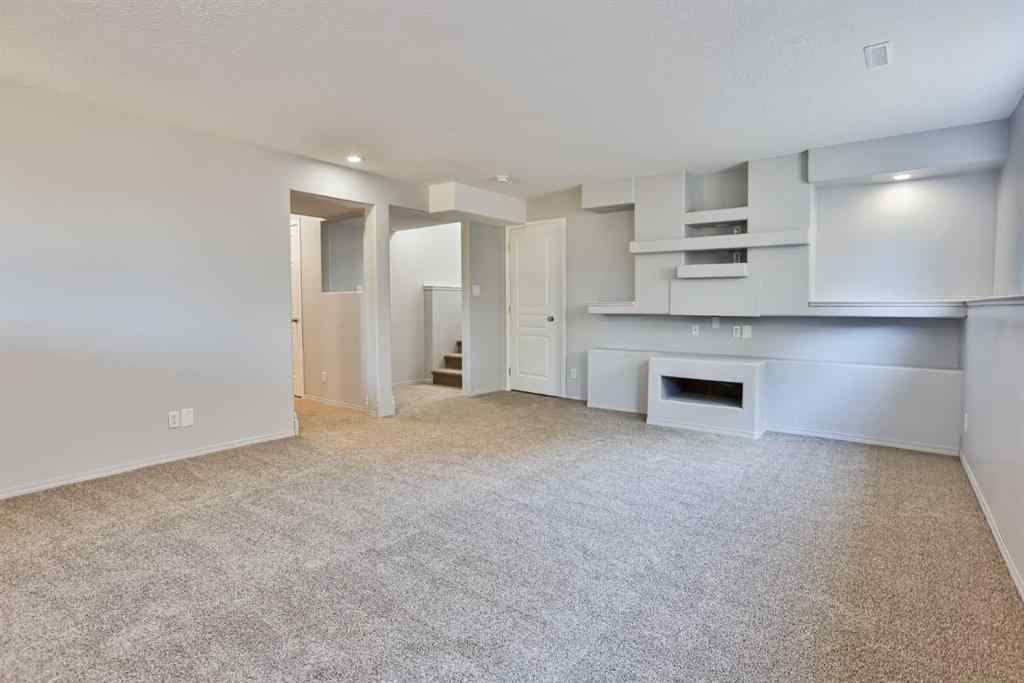 MLS® A2263787 - 30 MT Backus Crescent W in Mountain Heights Lethbridge, Residential