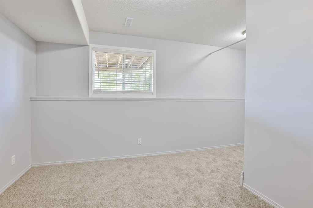 MLS® A2263787 - 30 MT Backus Crescent W in Mountain Heights Lethbridge, Residential