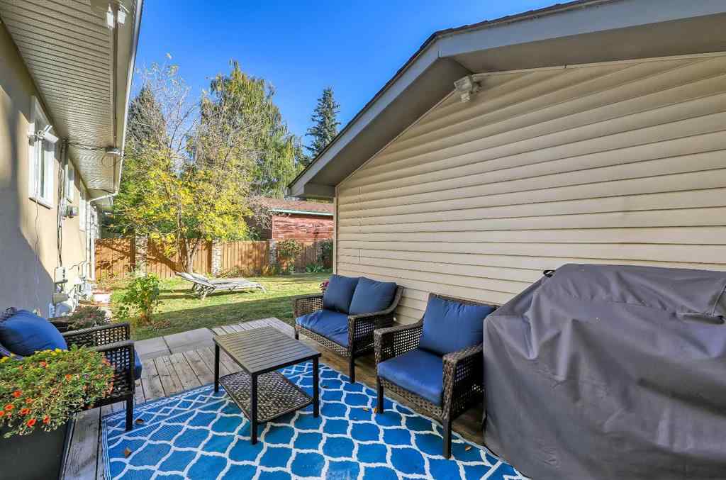 MLS® A2263796 - 5219 Valiant Drive NW in Varsity Calgary, Residential