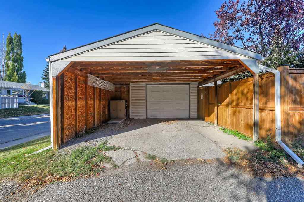 MLS® A2263796 - 5219 Valiant Drive NW in Varsity Calgary, Residential