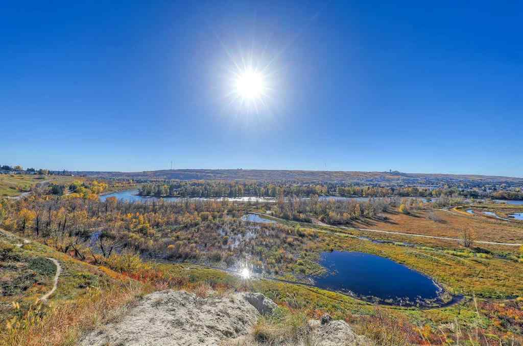 MLS® A2263796 - 5219 Valiant Drive NW in Varsity Calgary, Residential