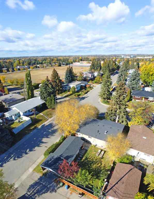 MLS® A2263796 - 5219 Valiant Drive NW in Varsity Calgary, Residential