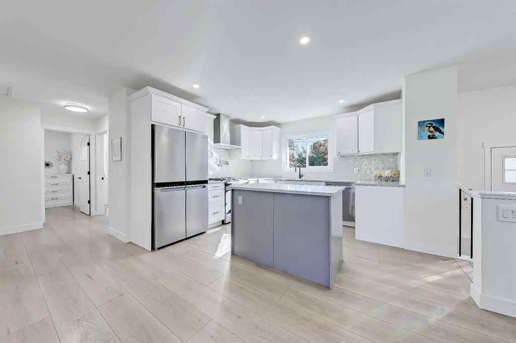 MLS® A2263796 - 5219 Valiant Drive NW in Varsity Calgary, Residential