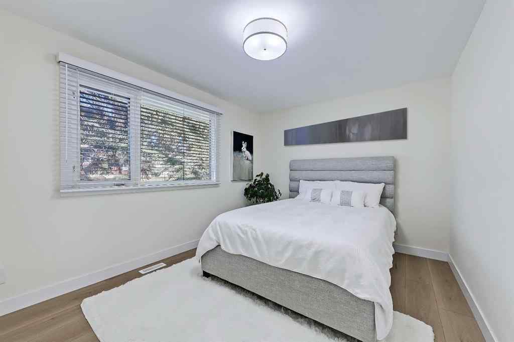 MLS® A2263796 - 5219 Valiant Drive NW in Varsity Calgary, Residential