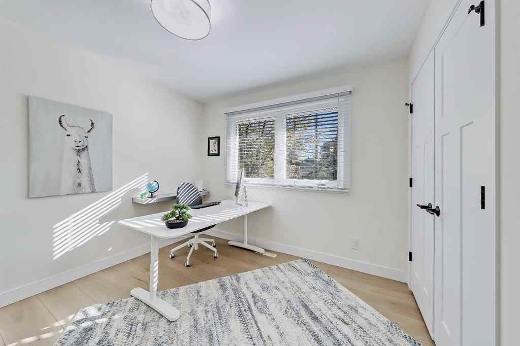 MLS® A2263796 - 5219 Valiant Drive NW in Varsity Calgary, Residential