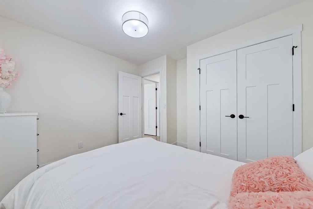 MLS® A2263796 - 5219 Valiant Drive NW in Varsity Calgary, Residential