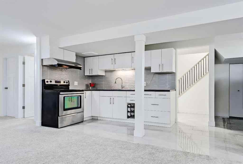 MLS® A2263796 - 5219 Valiant Drive NW in Varsity Calgary, Residential