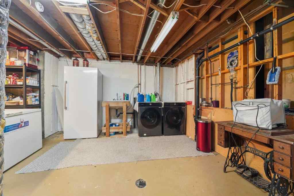 MLS® A2263803 - 21 Cunningham Crescent  in Clearview Meadows Red Deer, Residential