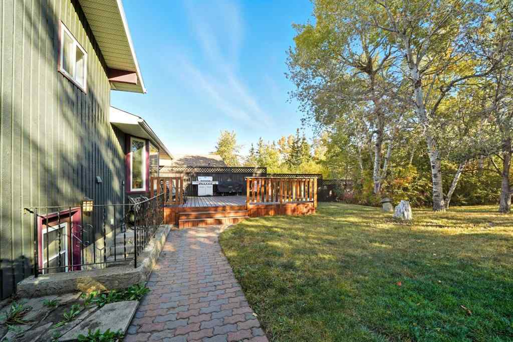 MLS® A2263803 - 21 Cunningham Crescent  in Clearview Meadows Red Deer, Residential