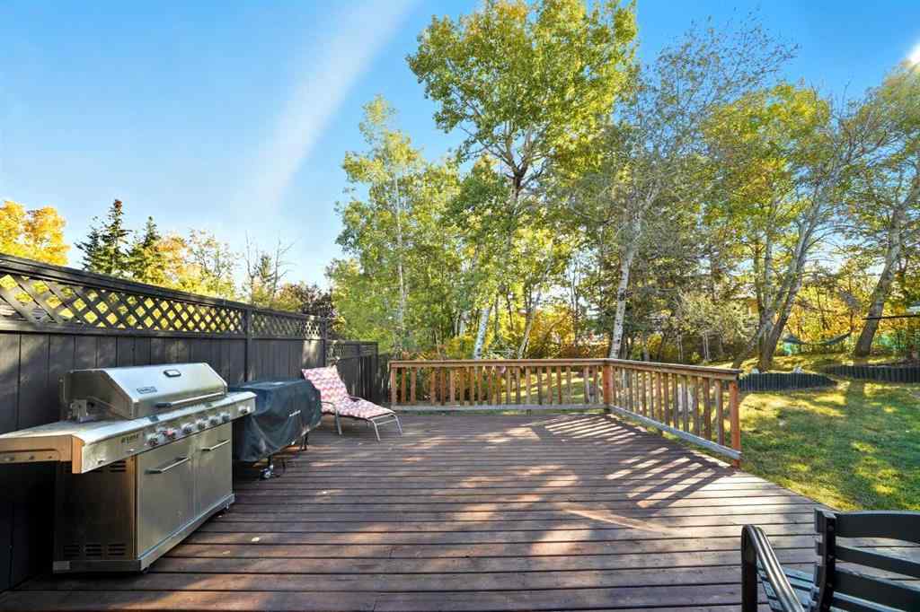 MLS® A2263803 - 21 Cunningham Crescent  in Clearview Meadows Red Deer, Residential