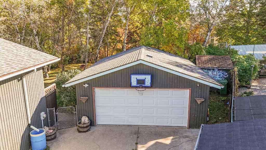 MLS® A2263803 - 21 Cunningham Crescent  in Clearview Meadows Red Deer, Residential