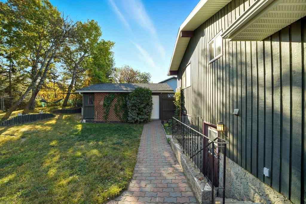 MLS® A2263803 - 21 Cunningham Crescent  in Clearview Meadows Red Deer, Residential