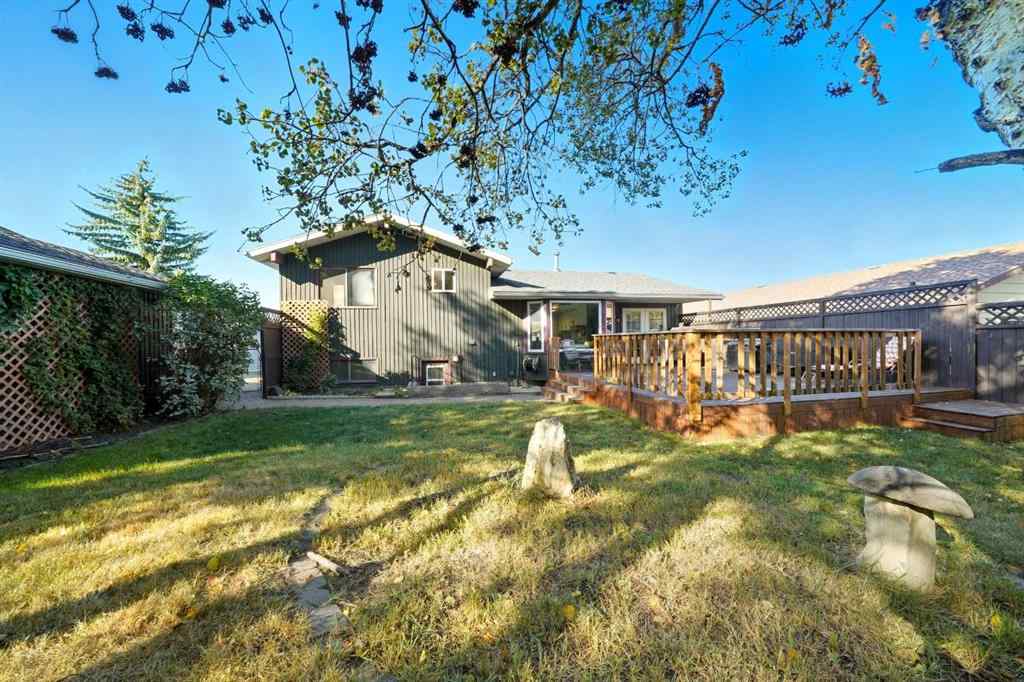 MLS® A2263803 - 21 Cunningham Crescent  in Clearview Meadows Red Deer, Residential