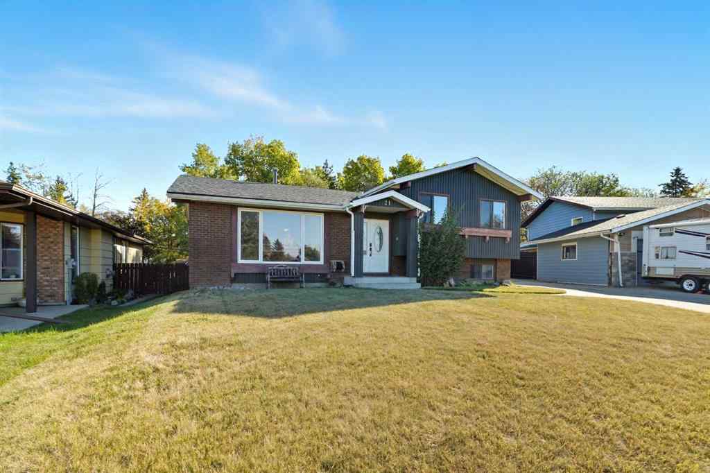 MLS® A2263803 - 21 Cunningham Crescent  in Clearview Meadows Red Deer, Residential