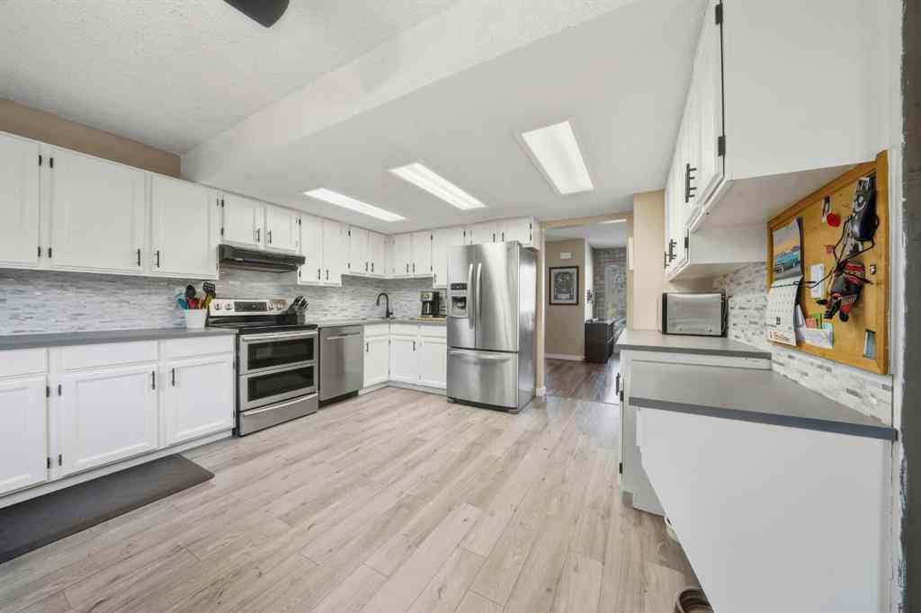 MLS® A2263803 - 21 Cunningham Crescent  in Clearview Meadows Red Deer, Residential