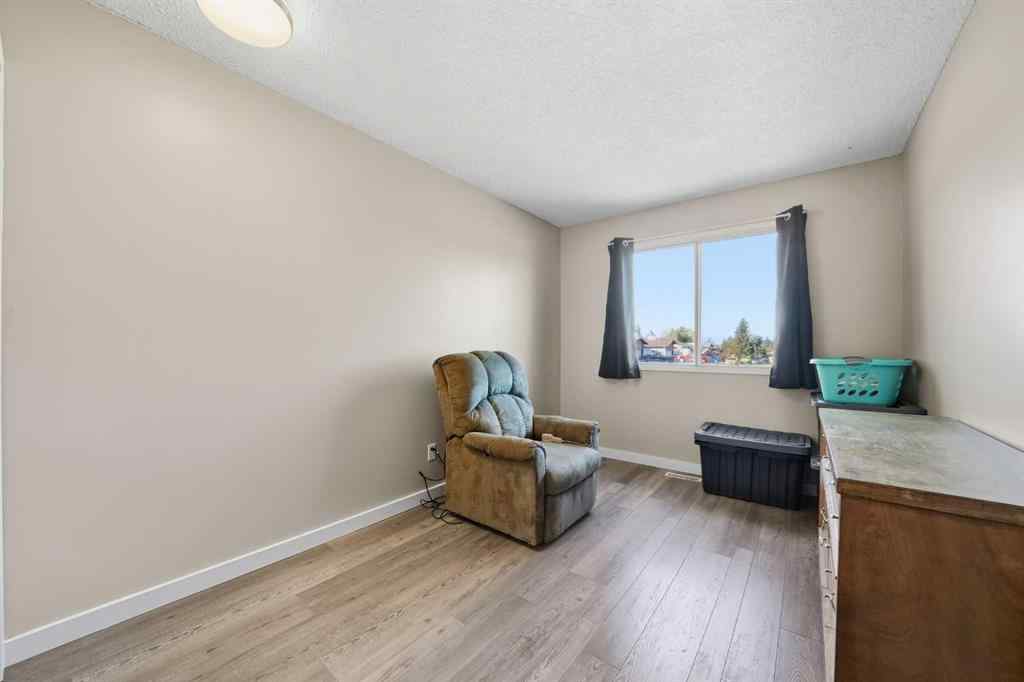 MLS® A2263803 - 21 Cunningham Crescent  in Clearview Meadows Red Deer, Residential