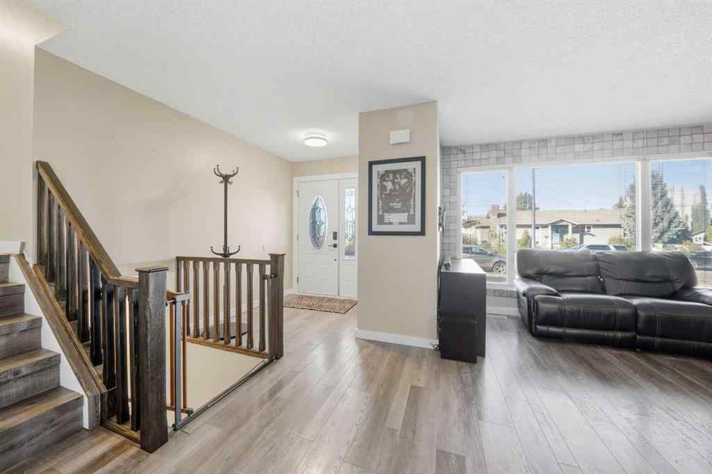 MLS® A2263803 - 21 Cunningham Crescent  in Clearview Meadows Red Deer, Residential