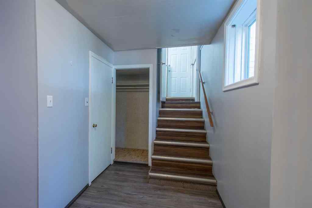 MLS® A2263825 - 5015 51 Street  in Rocky Mtn House Rocky Mountain House, Residential