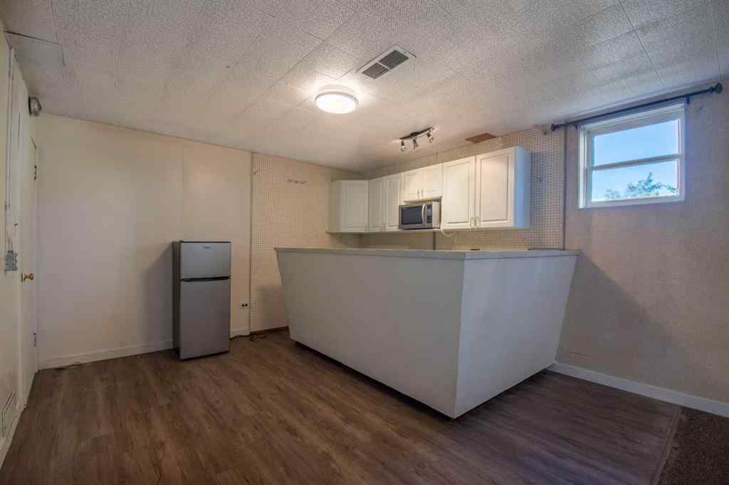MLS® A2263825 - 5015 51 Street  in Rocky Mtn House Rocky Mountain House, Residential