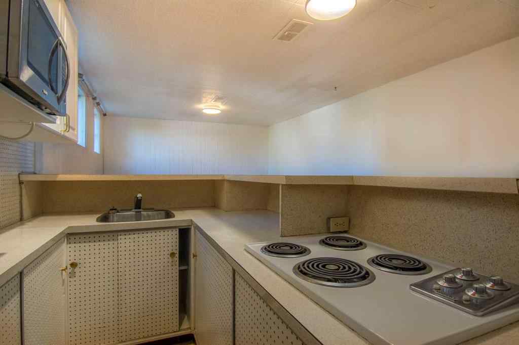 MLS® A2263825 - 5015 51 Street  in Rocky Mtn House Rocky Mountain House, Residential