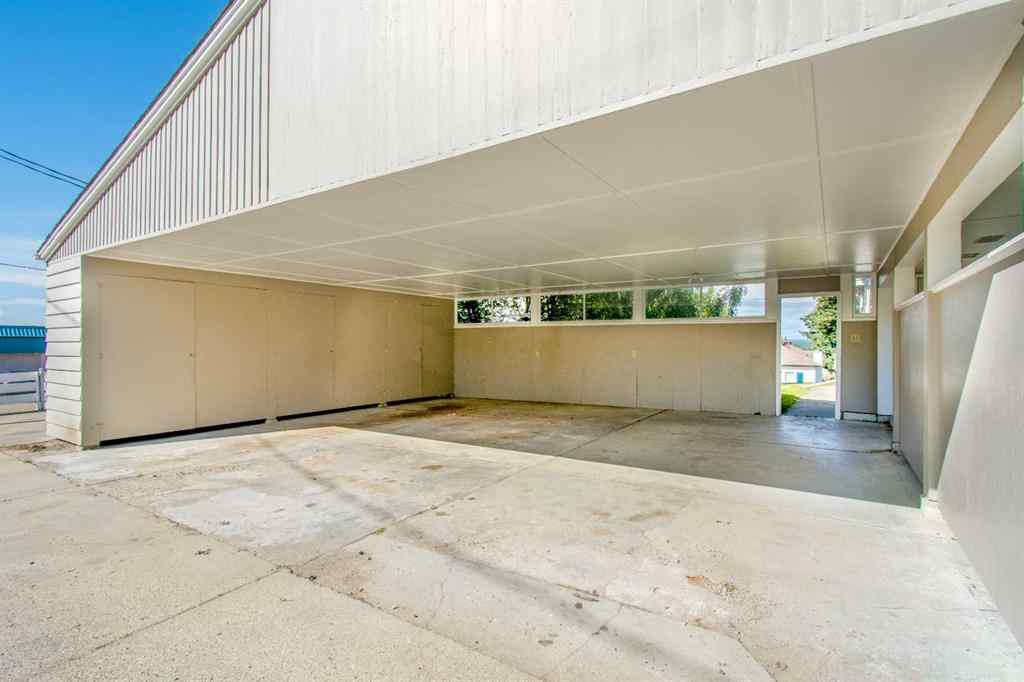 MLS® A2263825 - 5015 51 Street  in Rocky Mtn House Rocky Mountain House, Residential