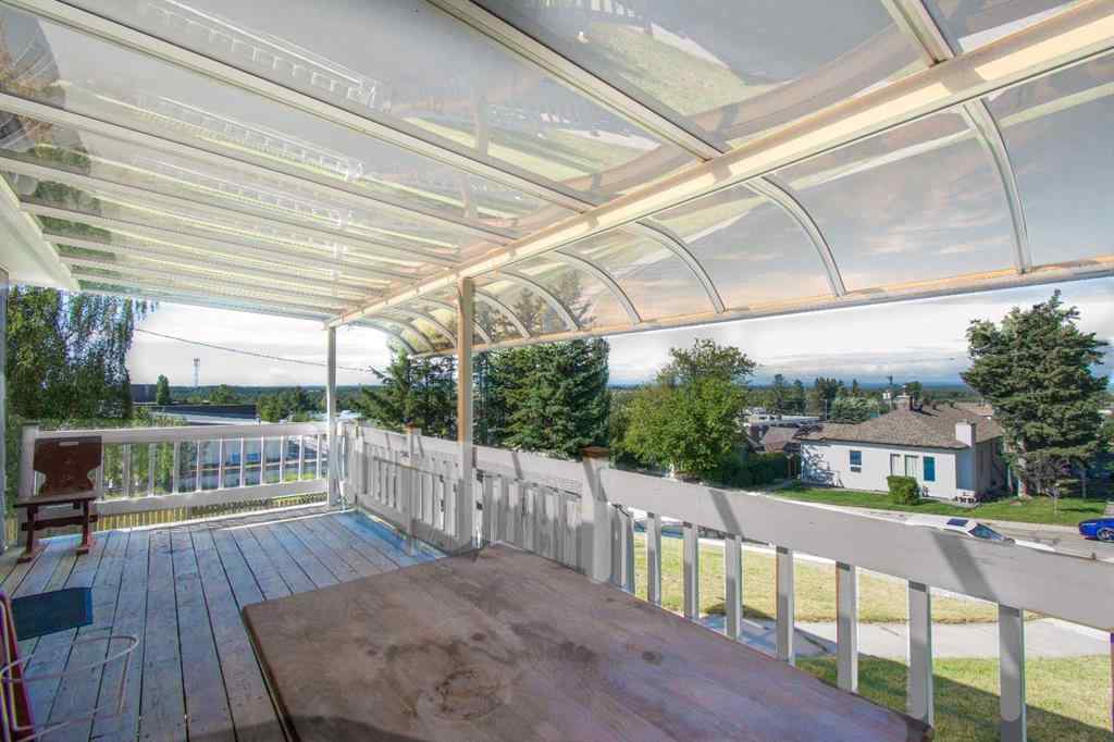 MLS® A2263825 - 5015 51 Street  in Rocky Mtn House Rocky Mountain House, Residential