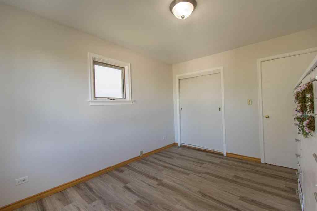 MLS® A2263825 - 5015 51 Street  in Rocky Mtn House Rocky Mountain House, Residential