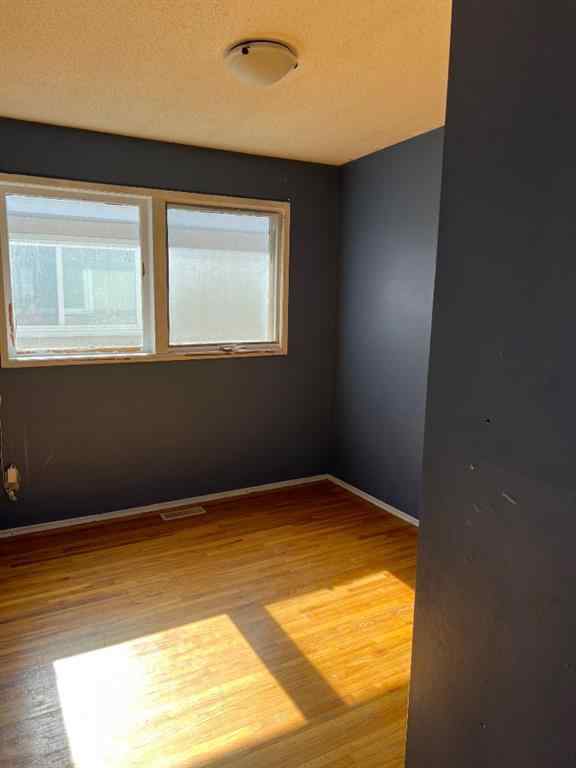 MLS® A2263828 - 5930&5932 Trollinger Street NE in Thorncliffe Calgary, Residential