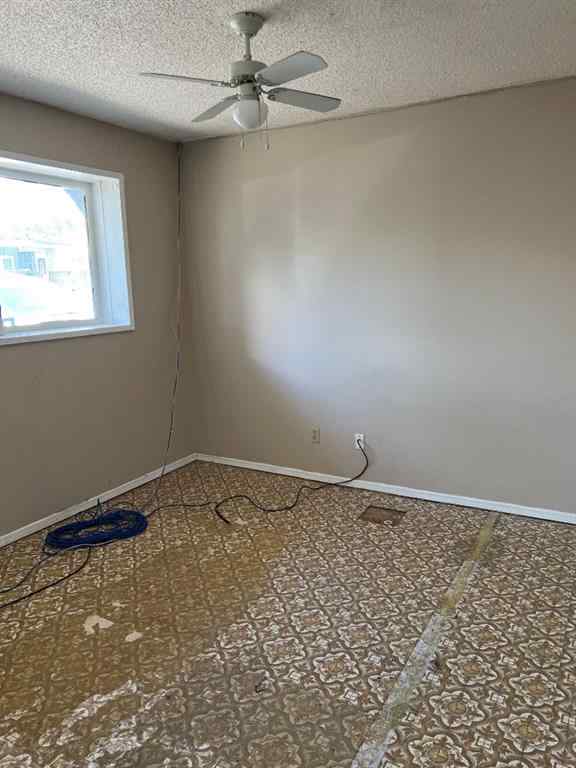 MLS® A2263828 - 5930&5932 Trollinger Street NE in Thorncliffe Calgary, Residential