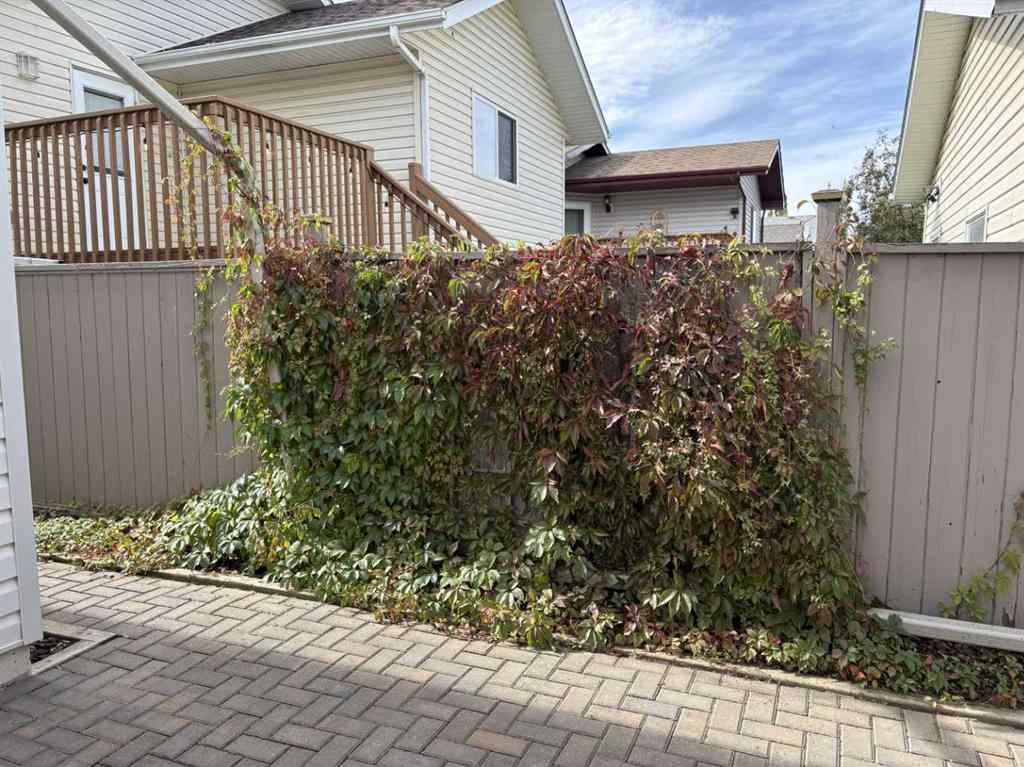 MLS® A2263829 - 39 Duval Crescent  in Davenport Red Deer, Residential