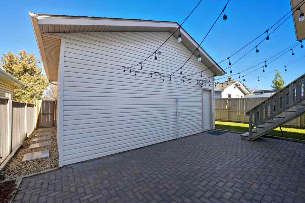 MLS® A2263829 - 39 Duval Crescent  in Davenport Red Deer, Residential