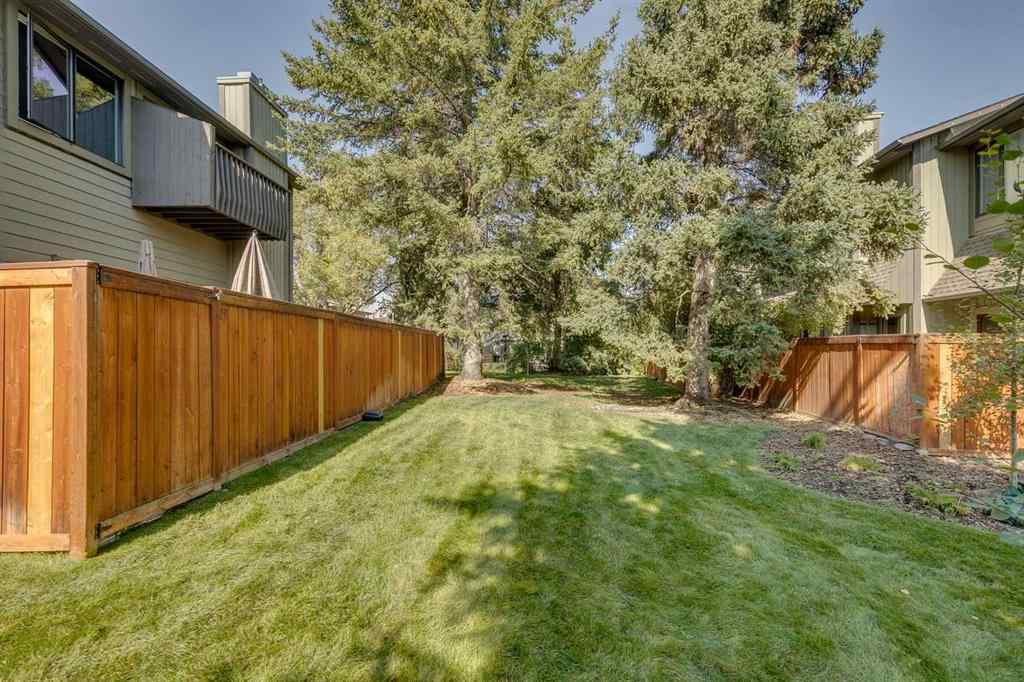 MLS® A2263830 - Unit #11 10030 Oakmoor Way SW in Oakridge Calgary, Residential