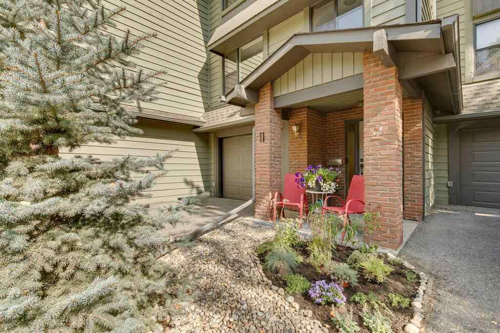 MLS® A2263830 - Unit #11 10030 Oakmoor Way SW in Oakridge Calgary, Residential
