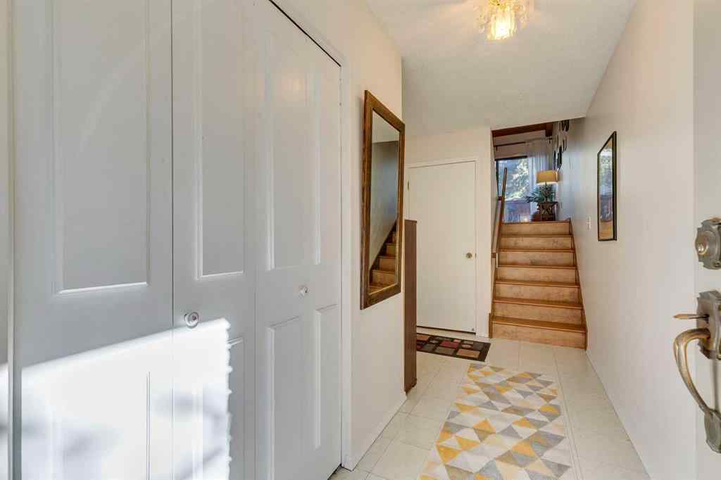 MLS® A2263830 - Unit #11 10030 Oakmoor Way SW in Oakridge Calgary, Residential