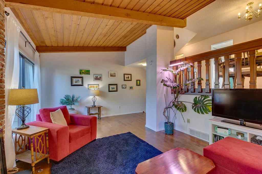 MLS® A2263830 - Unit #11 10030 Oakmoor Way SW in Oakridge Calgary, Residential