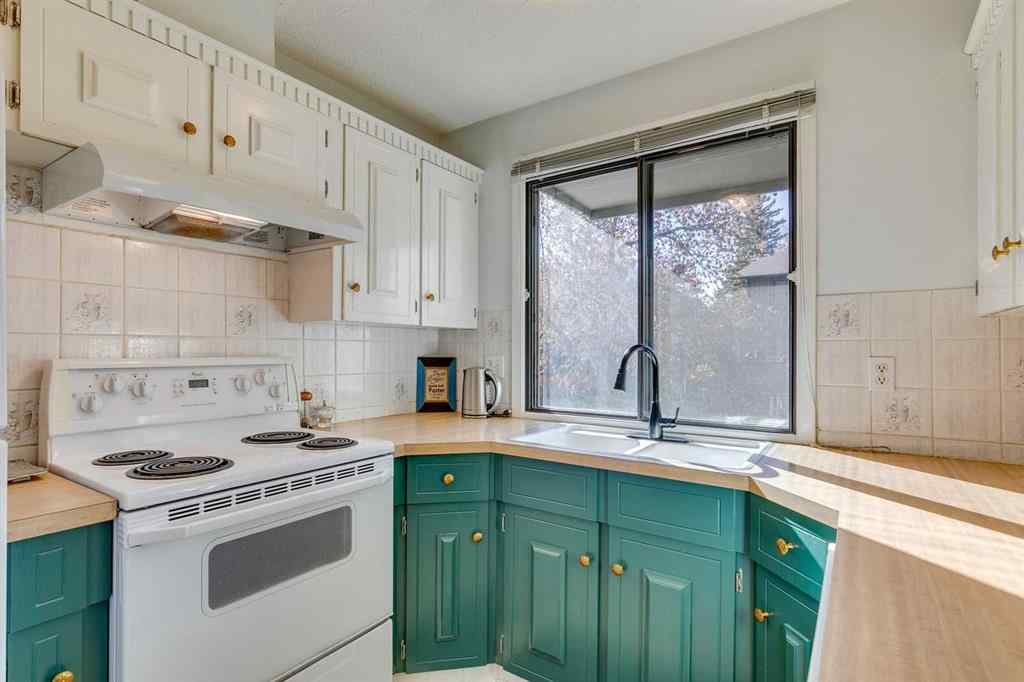 MLS® A2263830 - Unit #11 10030 Oakmoor Way SW in Oakridge Calgary, Residential