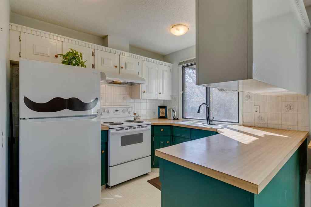 MLS® A2263830 - Unit #11 10030 Oakmoor Way SW in Oakridge Calgary, Residential
