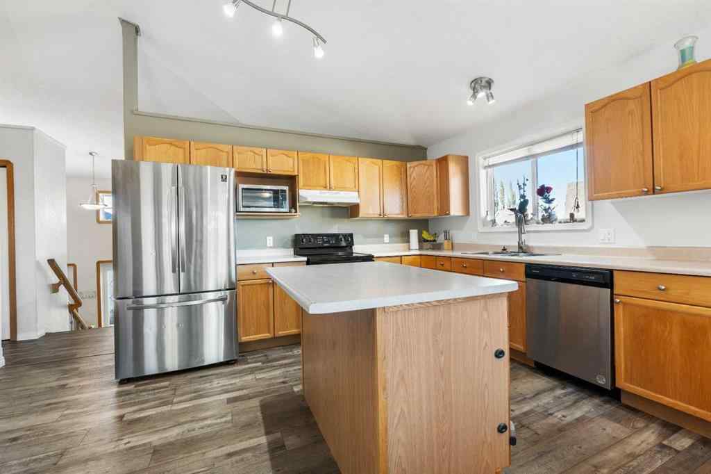 MLS® A2263837 - 23 Patterson Place  in NONE Whitecourt, Residential