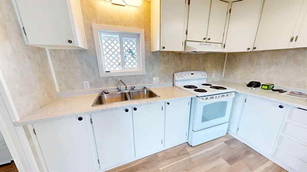 MLS® A2263840 - Unit #133 4000 13 Avenue SE in SE Southridge Medicine Hat, Mobile