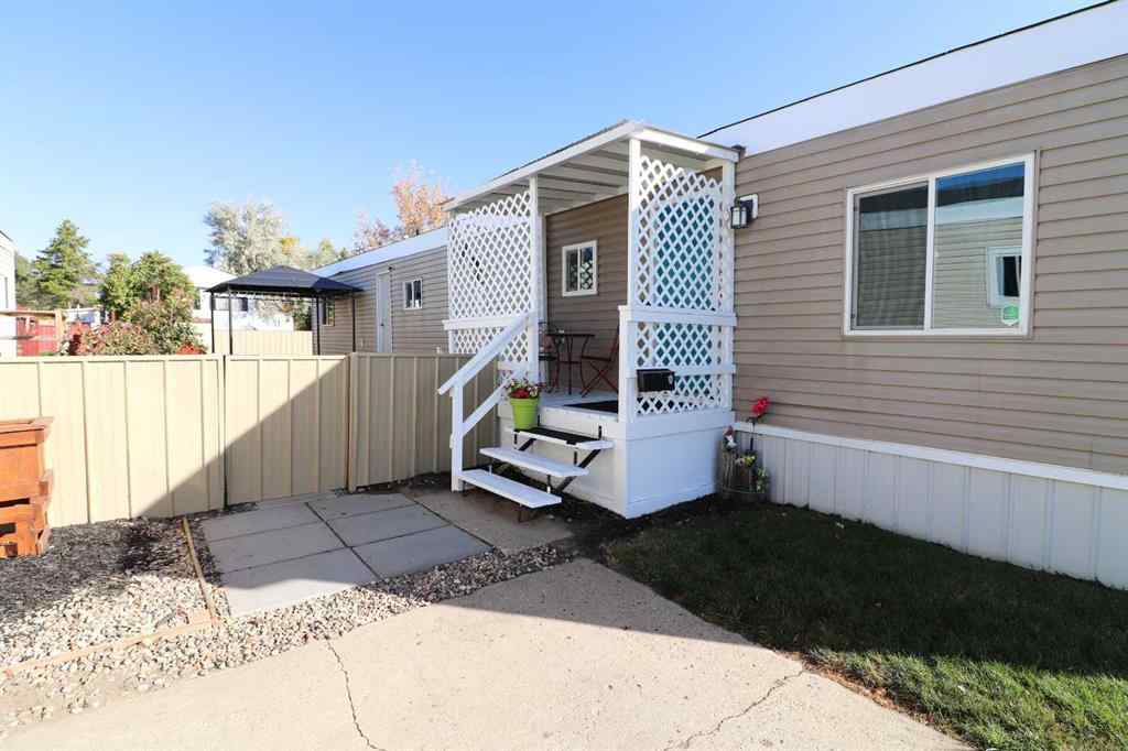 MLS® A2263840 - Unit #133 4000 13 Avenue SE in SE Southridge Medicine Hat, Mobile