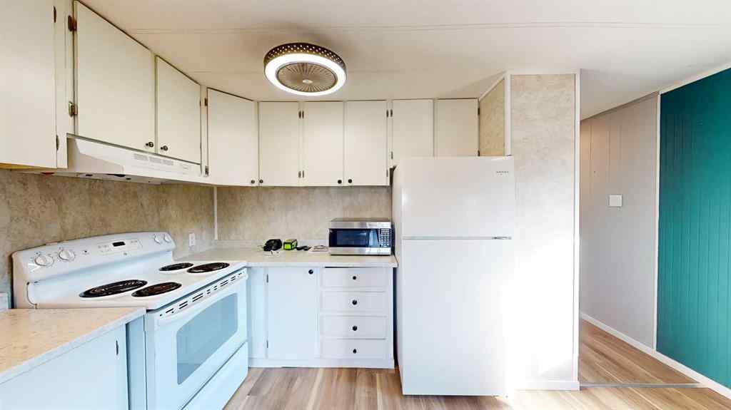 MLS® A2263840 - Unit #133 4000 13 Avenue SE in SE Southridge Medicine Hat, Mobile