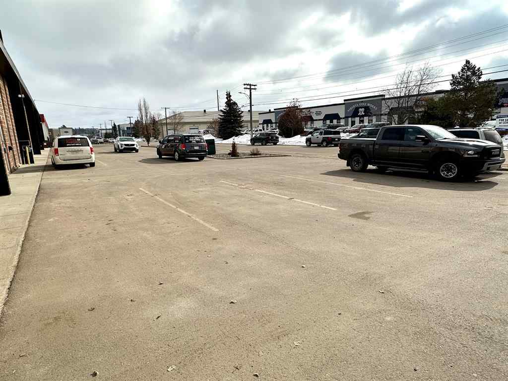 MLS® A2263845 - Unit #5 4630 61 Street  in Riverside Light Industrial Park Red Deer, Commercial