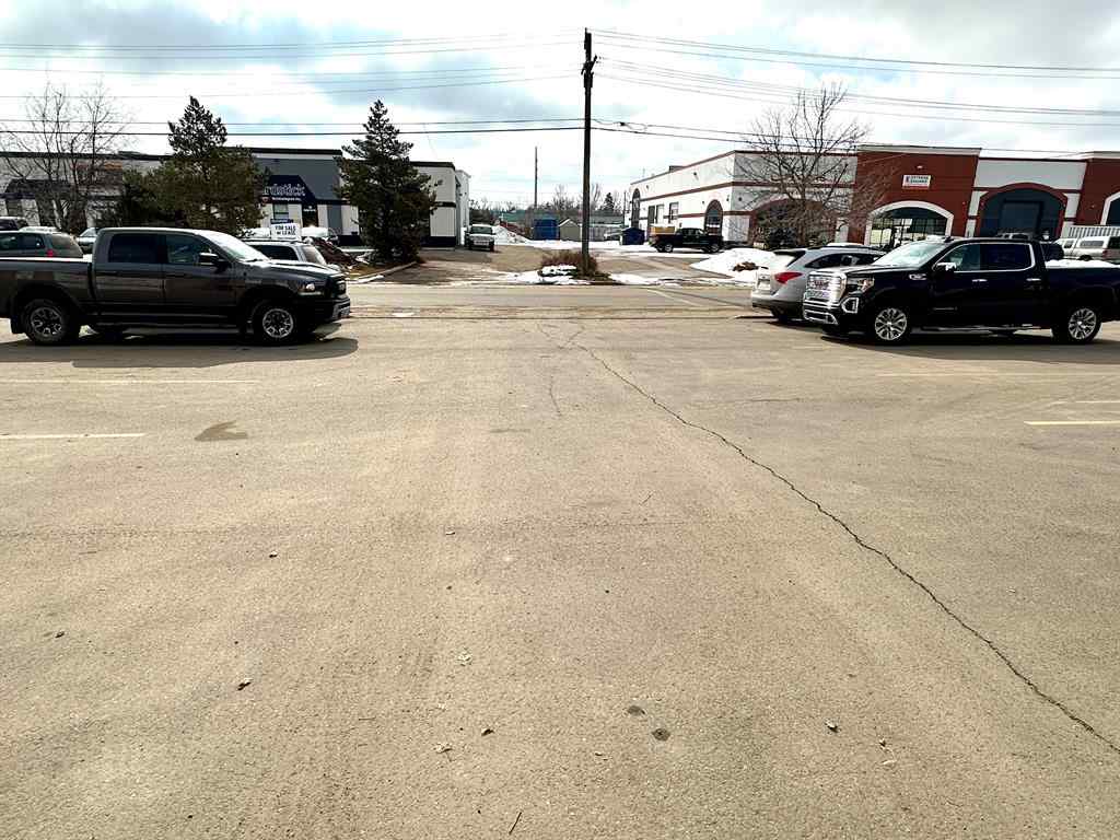 MLS® A2263845 - Unit #5 4630 61 Street  in Riverside Light Industrial Park Red Deer, Commercial