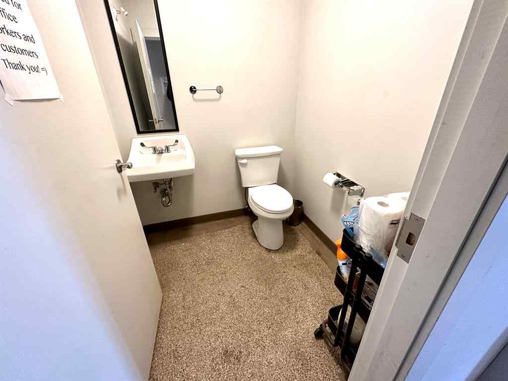 MLS® A2263845 - Unit #5 4630 61 Street  in Riverside Light Industrial Park Red Deer, Commercial